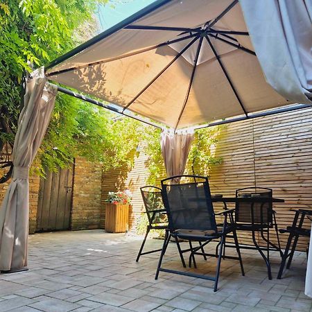 Pini Hostel - Przytulne Pokoje W Centrum Krakowa Ngoại thất bức ảnh