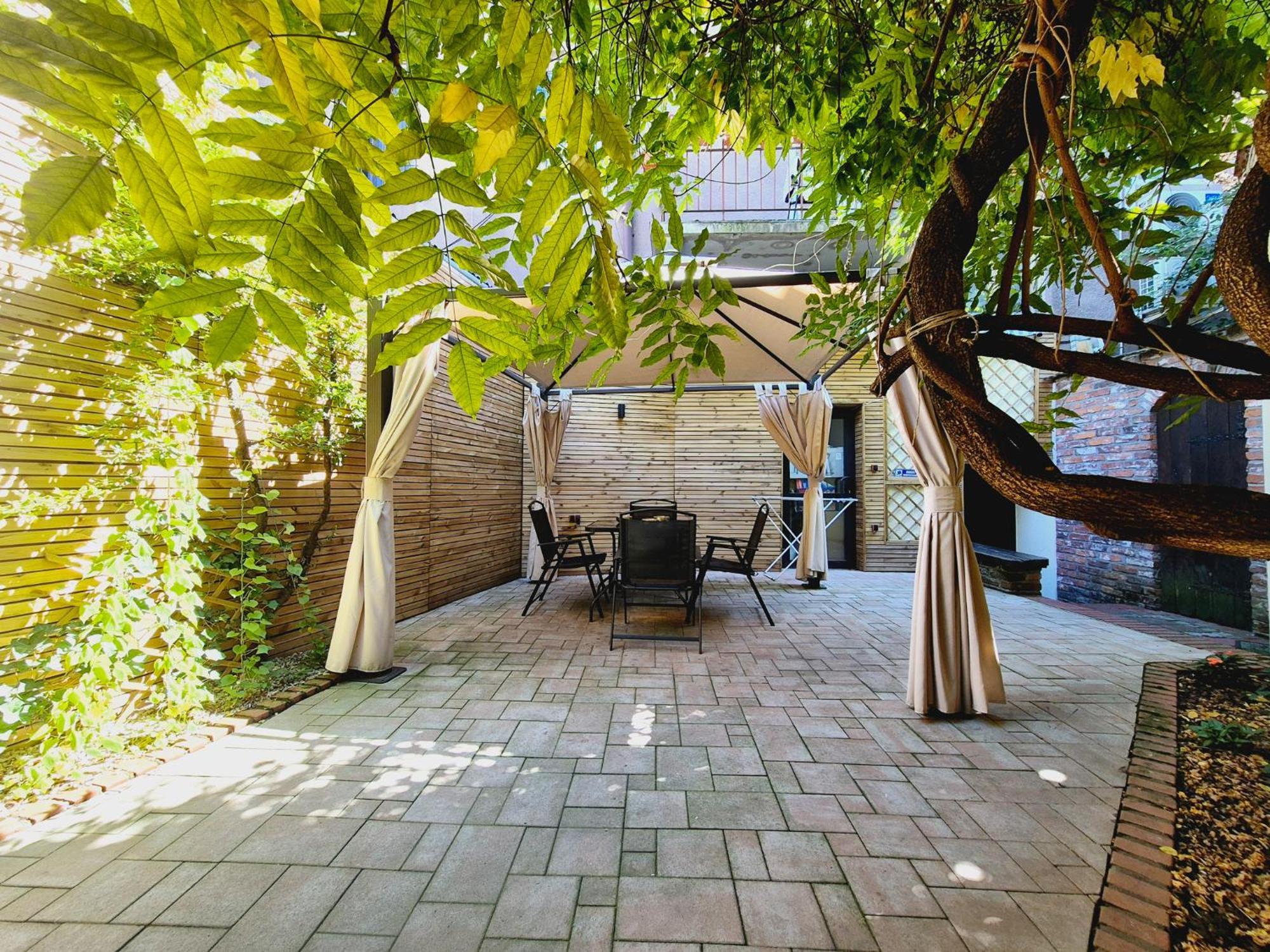 Pini Hostel - Przytulne Pokoje W Centrum Krakowa Ngoại thất bức ảnh