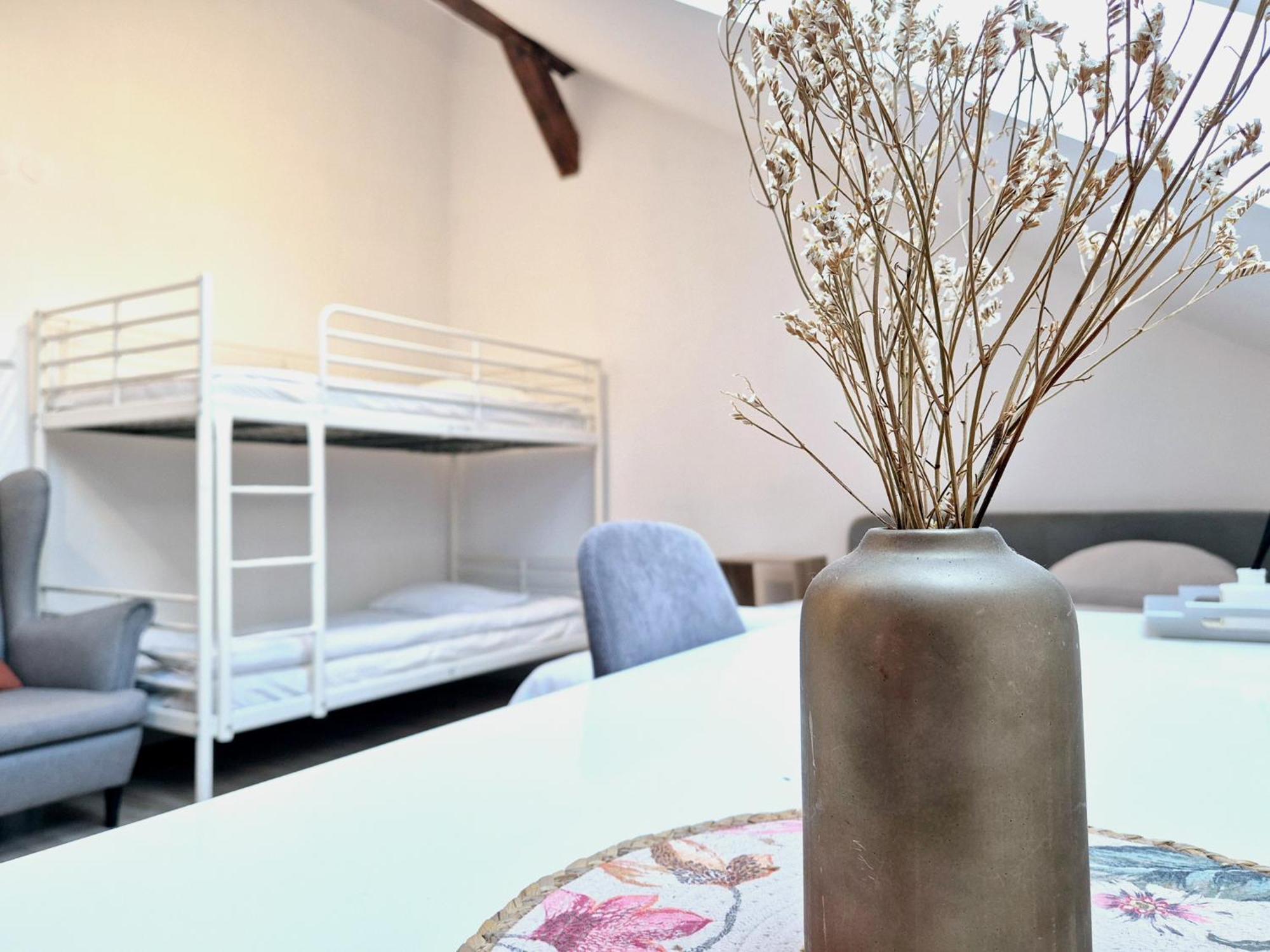 Pini Hostel - Przytulne Pokoje W Centrum Krakowa Ngoại thất bức ảnh